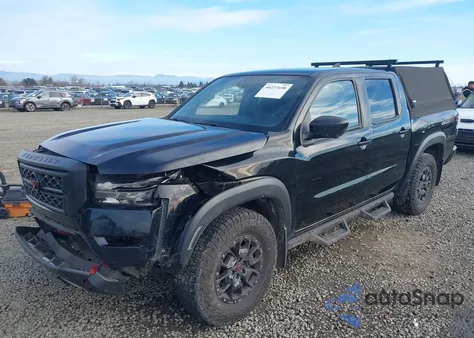 2022 Nissan Frontier Pro-4X 4X4 z USA, uszkodzony, nr VIN 1N6ED1EK7NN605120
